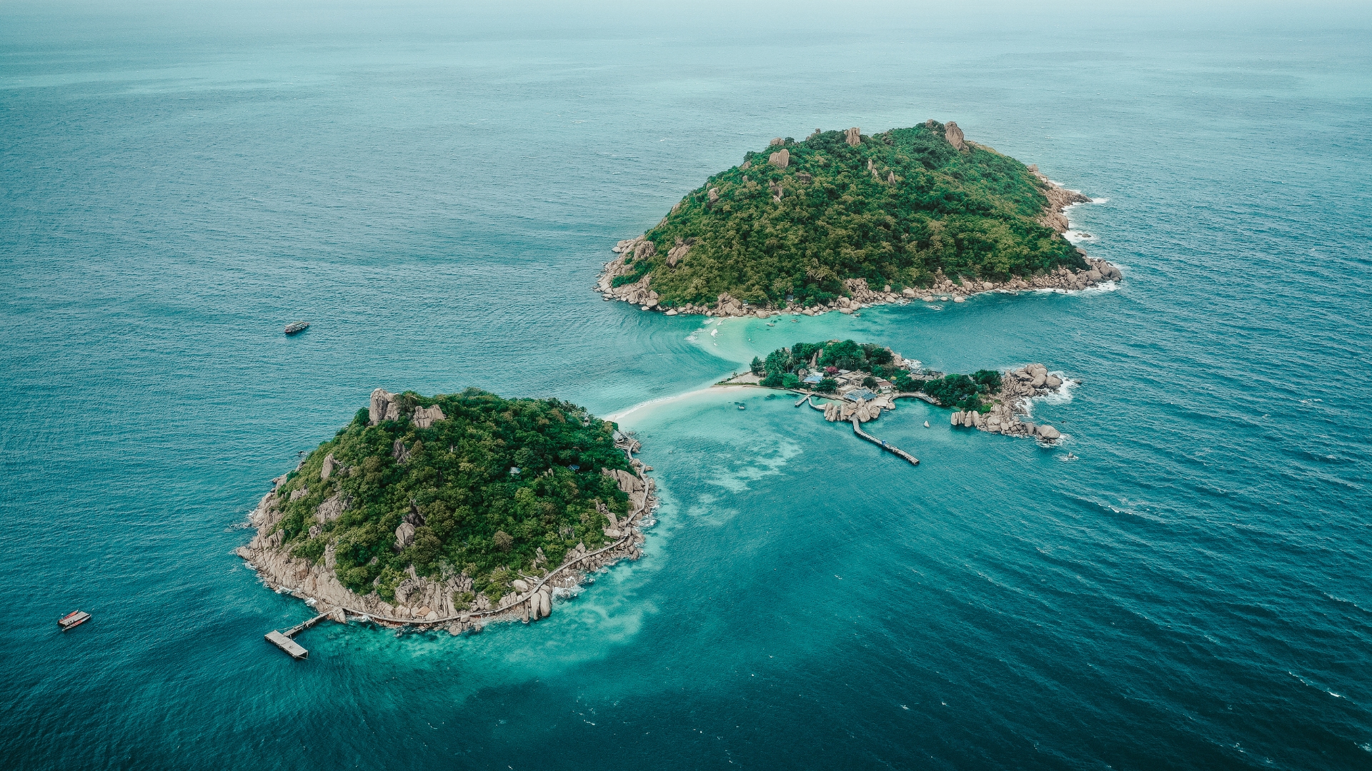 ESCRITORIO_PHANG-NGA_2025